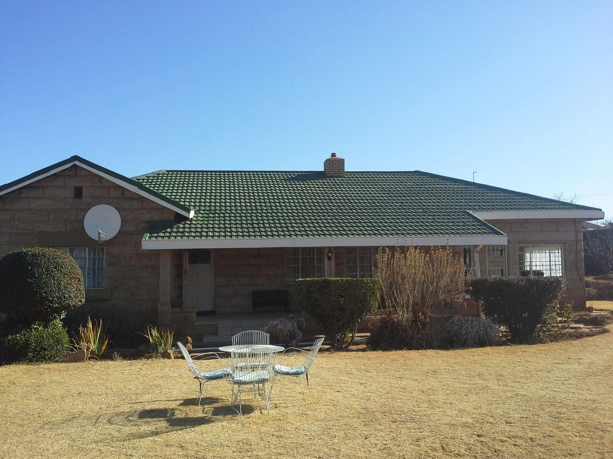 Bird Haven Guesthouse Hlotse Экстерьер фото